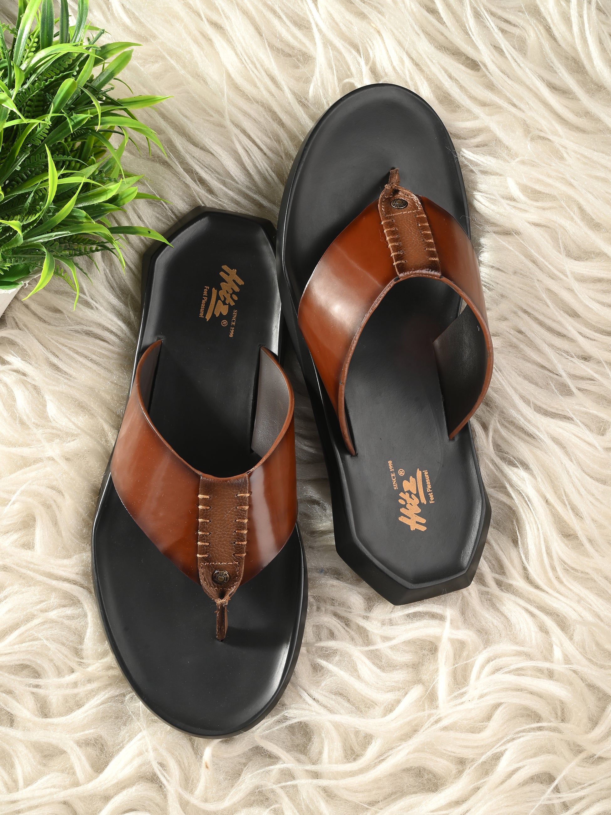 Hitz Men's Tan Leather Open Toe Slippers