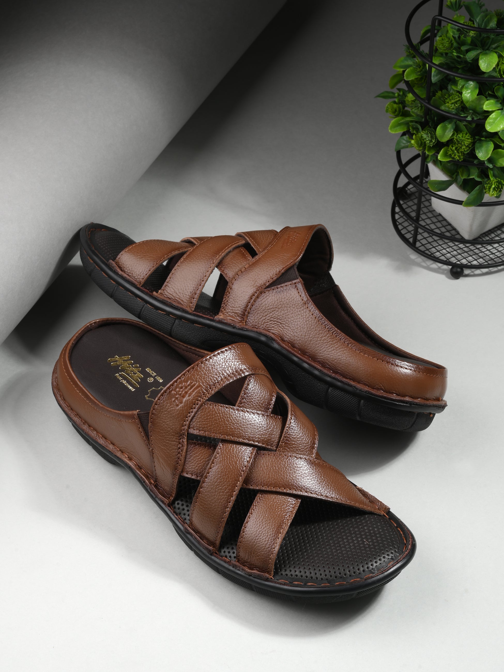 Hitz Men's Tan Leather Comfort Slippers – Hitz Shoes Online
