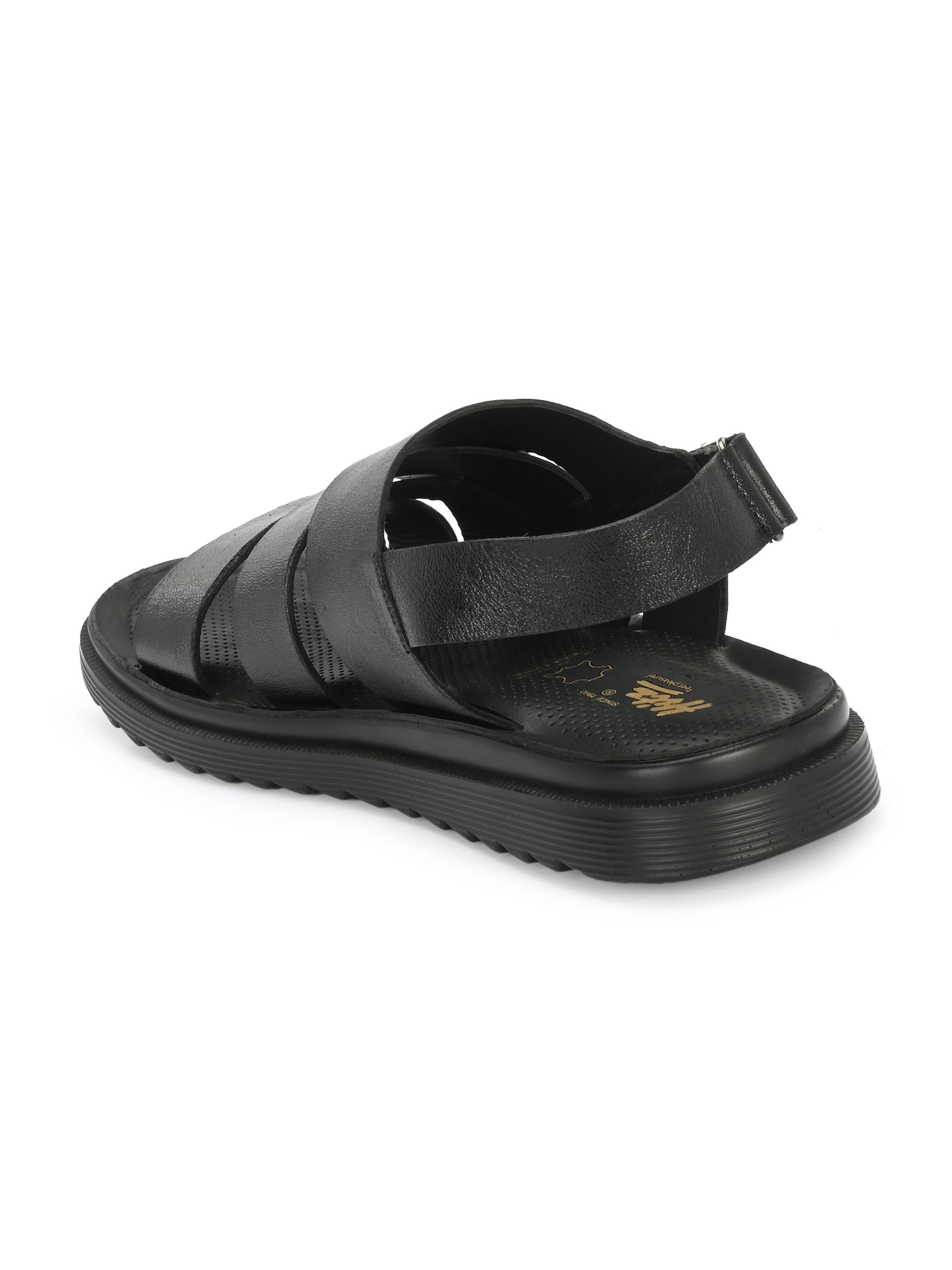 UrbanMark Men Perforated Water-Resistance Clog Sandals- Navy - Buy  UrbanMark Men Perforated Water-Resistance Clog Sandals- Navy Online at Best  Prices in India on Snapdeal