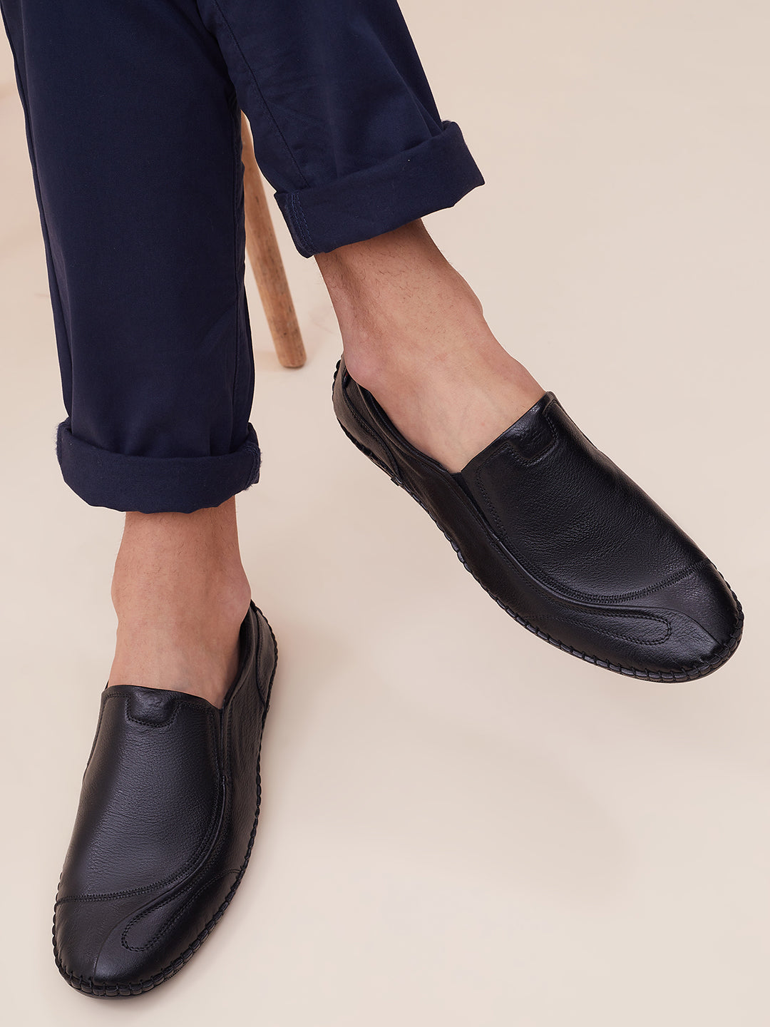 HITZ101 Men's Black Leather Casual Slip-On Shoes1