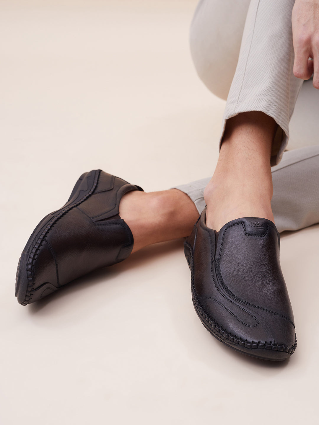 HITZ101 Men's Brown Leather Casual Slip-On Shoes - Main Image